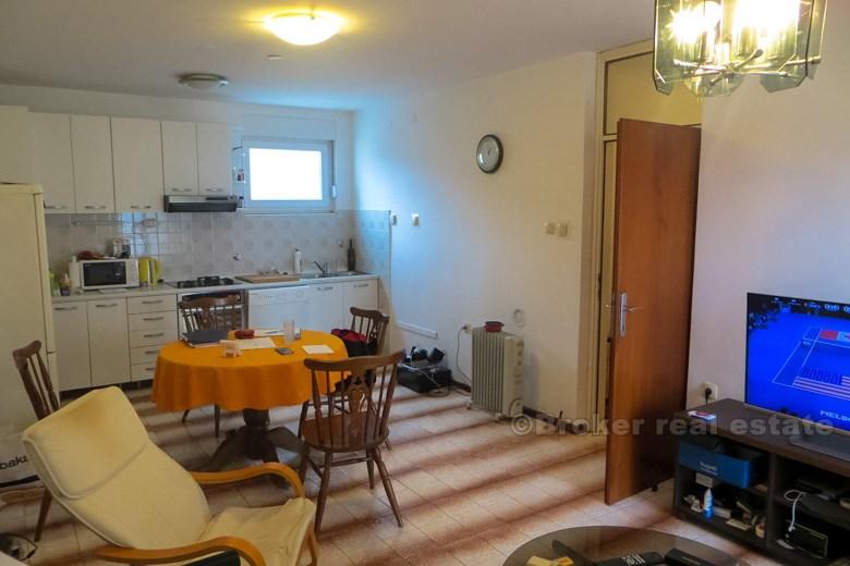Apartman/stan u Splitu sa tri spavaće sobe te lođe, na prodaju