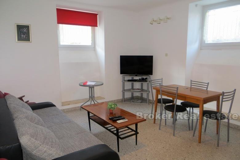 Apartman/Stan u centru grada, u blizini rive i mora