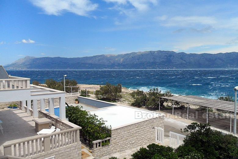 Maison / Villa sur l'île de Brac, front de mer, à vendre