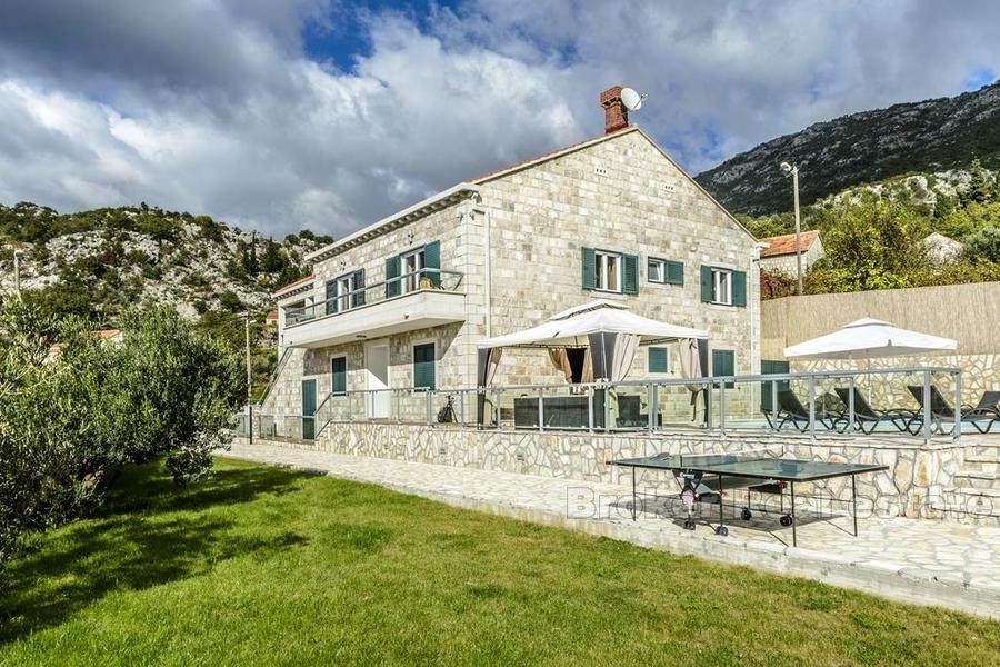Luxus Stein Villa mit Blick aufs Meer, zu mieten