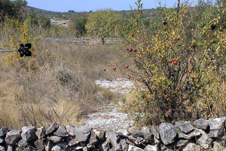 Terreno edificabile con la rovina, in vendita