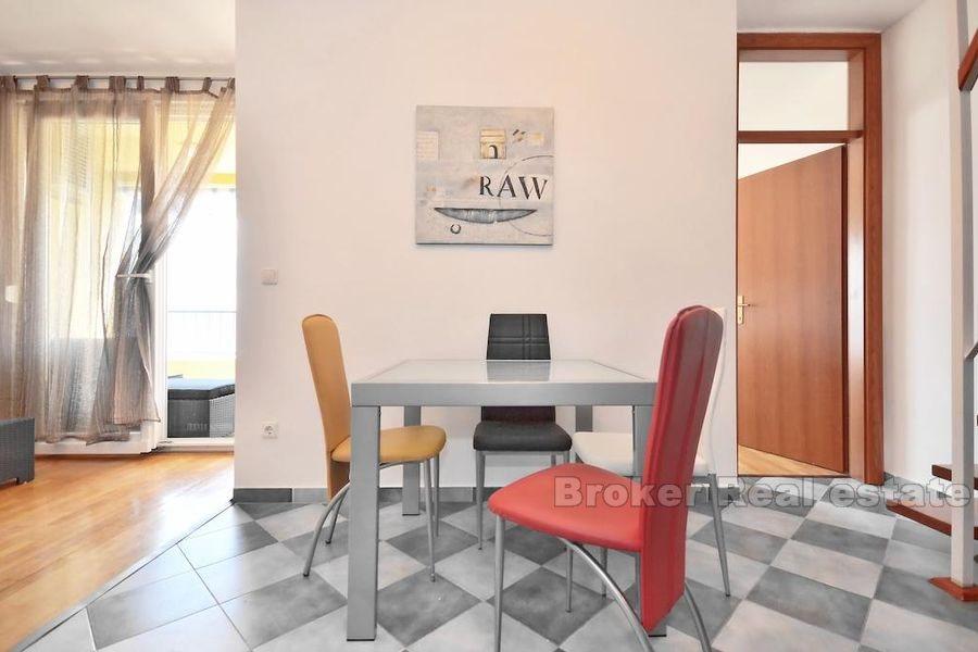 Appartement duplex entièrement meublé