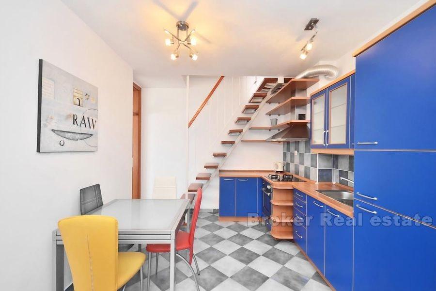 Appartement duplex entièrement meublé
