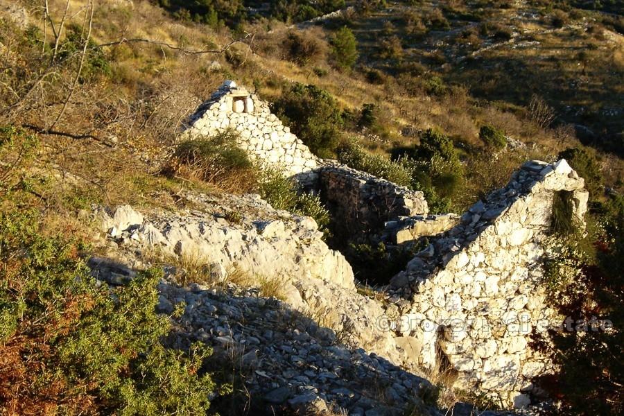Stenhus ideell for naturelskere, til salgs
