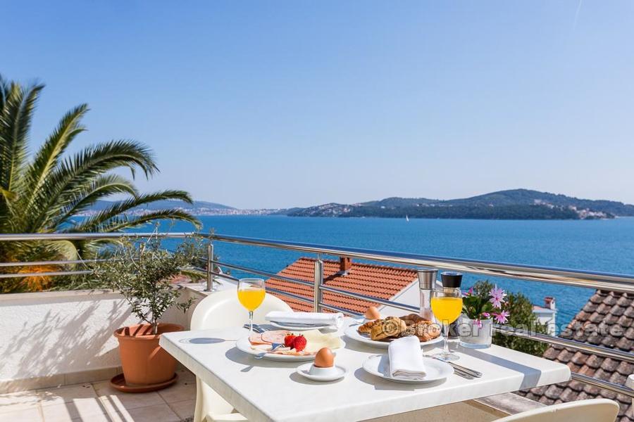 Bel hôtel avec vue dégagée, à vendre