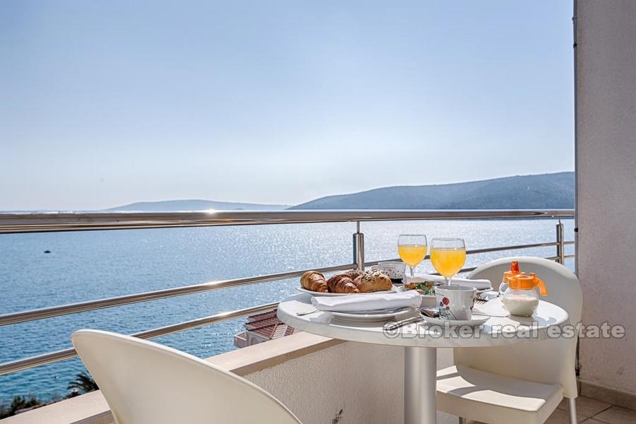 Bel hôtel avec vue dégagée, à vendre