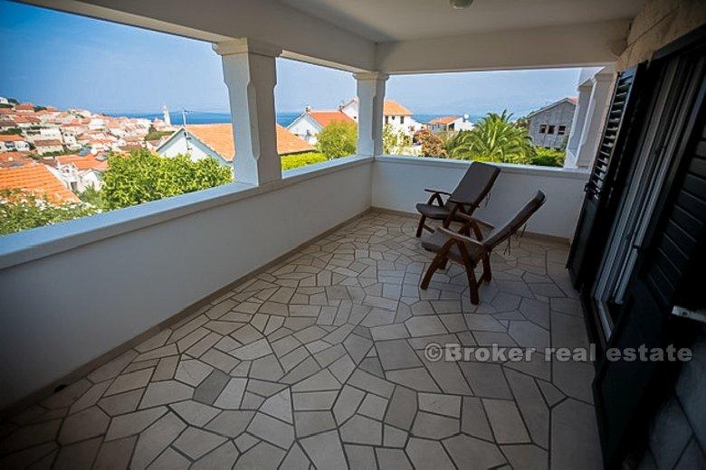 Casa indipendente con vista mare