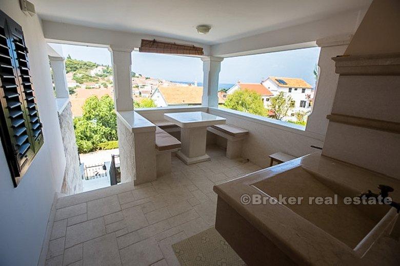 Casa indipendente con vista mare