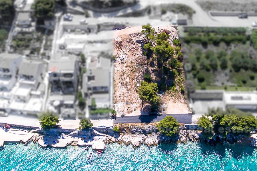 Terreno edificabile in riva al mare