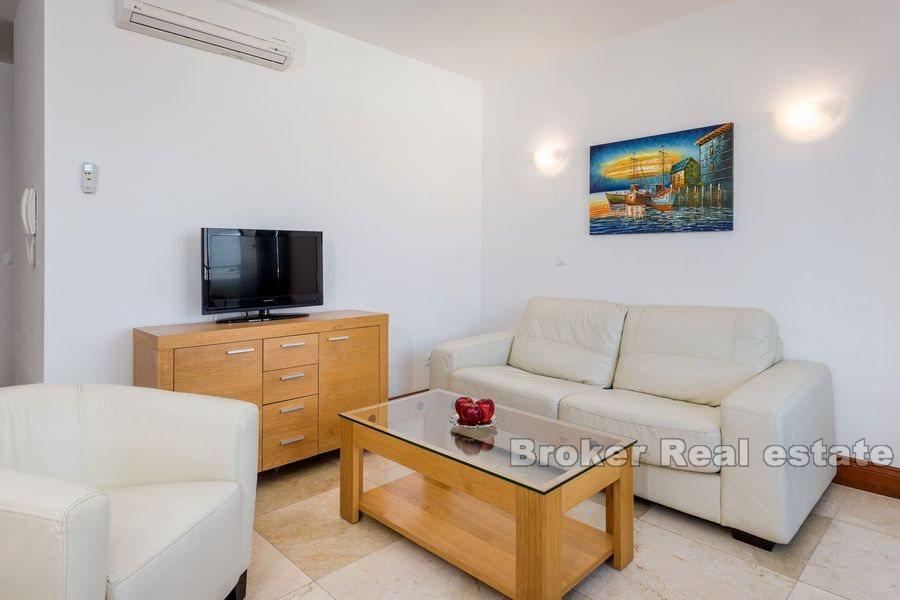 Moderne Wohnung mit Meerblick