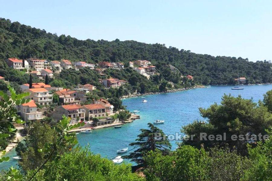 Beau terrain avec vue sur la mer