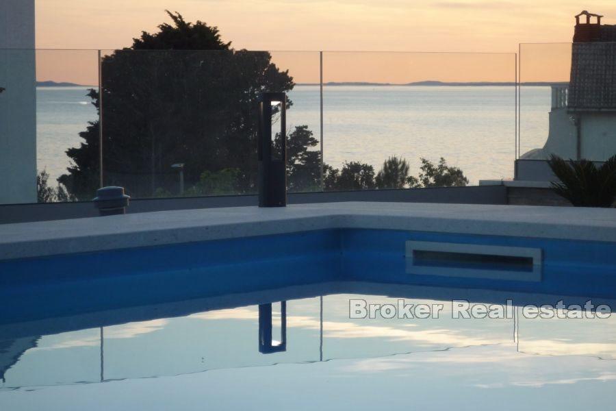 Two attractive villas with sea view
