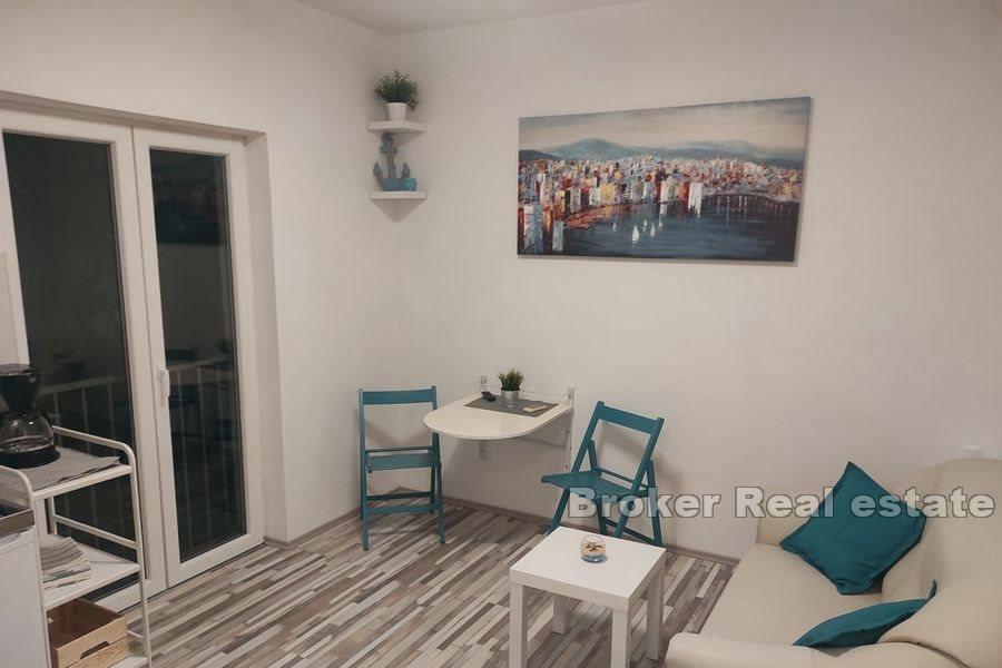 Apartment, first row to the sea