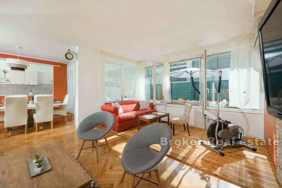 Trstenik, appartamento duplex con terrazza