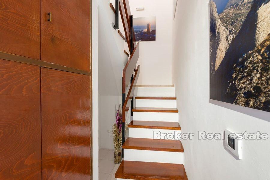 Trstenik, appartamento duplex con terrazza