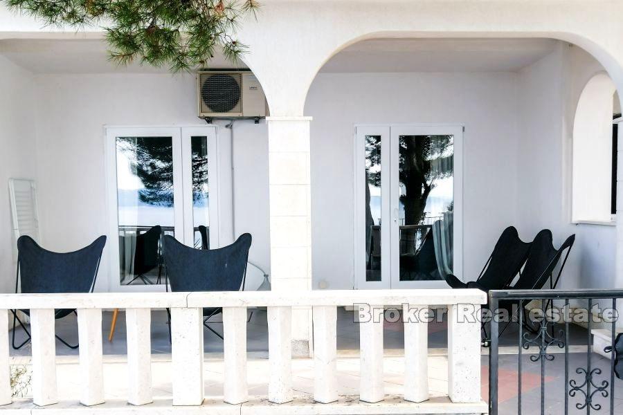 Apartment mit offenem Meerblick