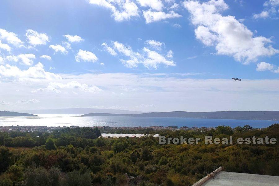 Spacious building plot with sea view