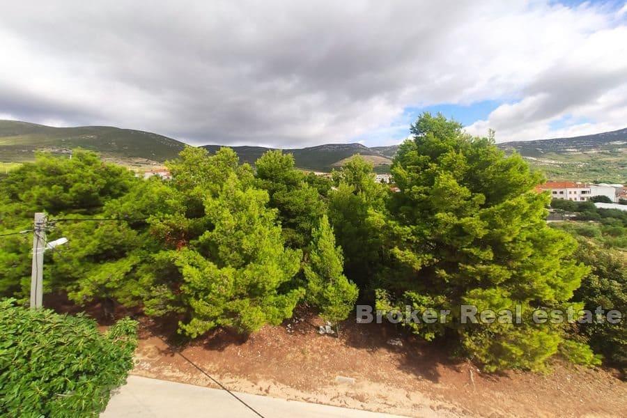 Spacious building plot with sea view