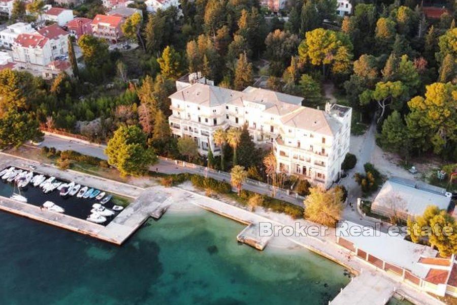 Hotel u prvome redu do mora