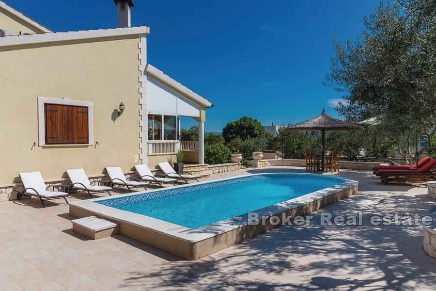 Luksus villa med basseng