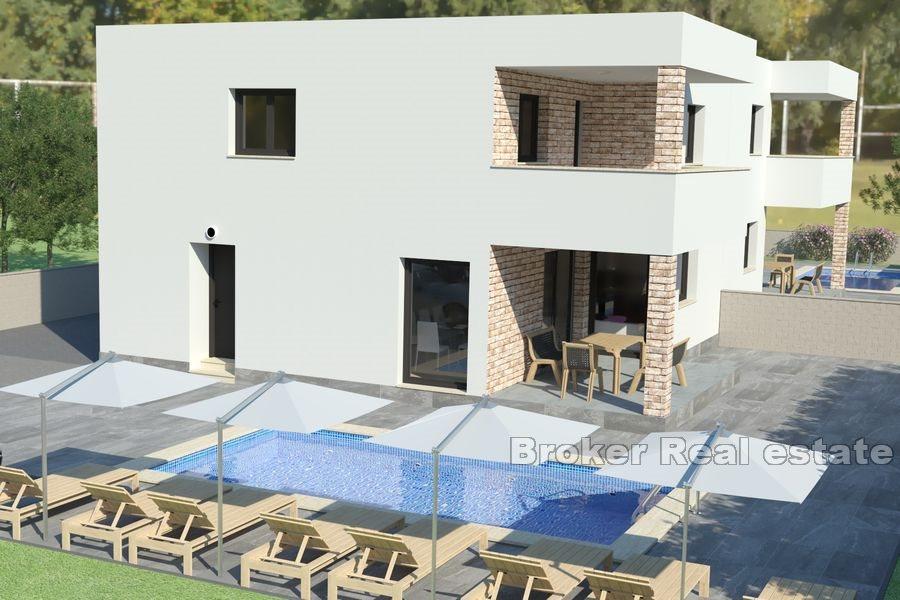 Modernes Haus mit Pool