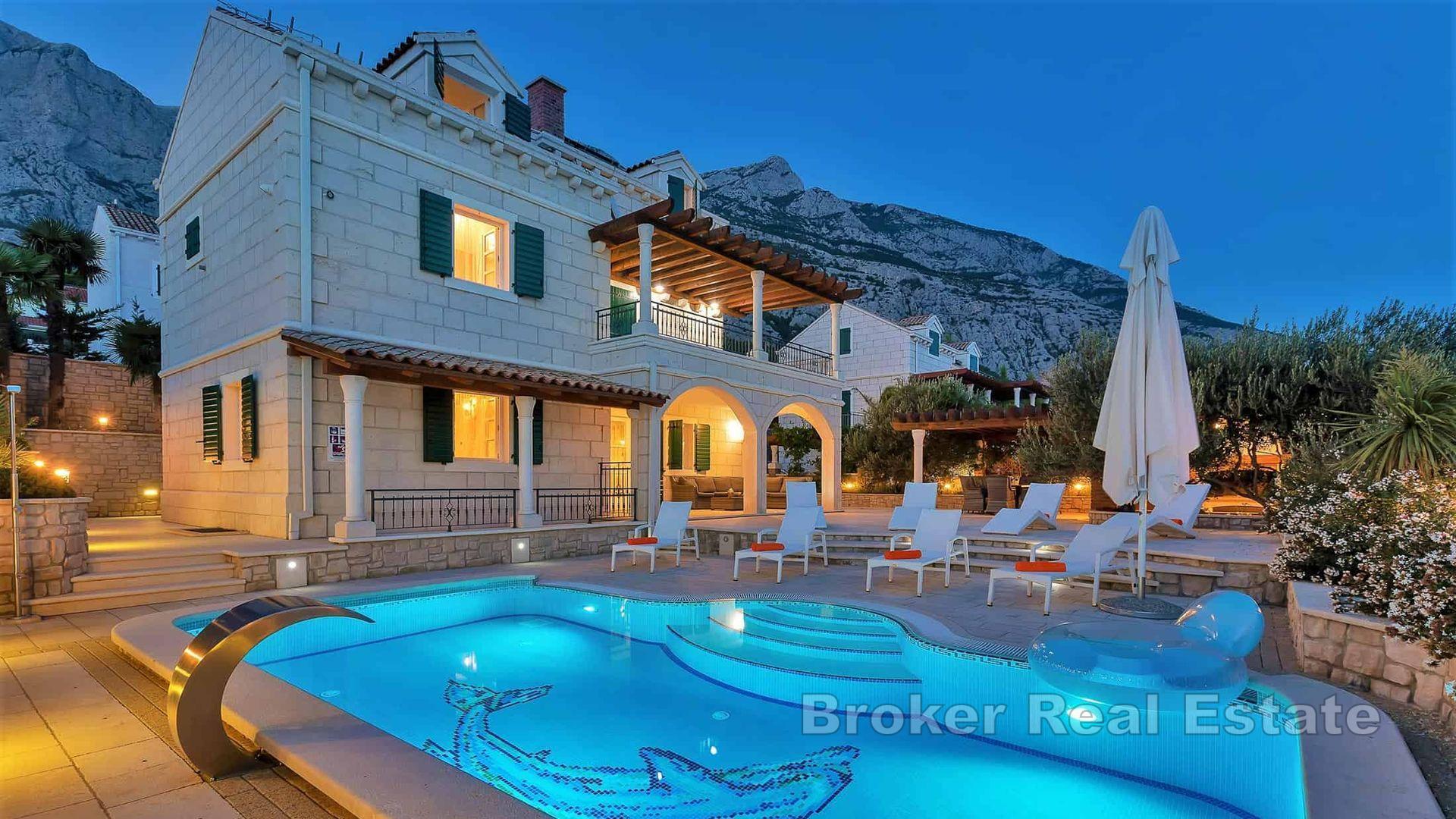 Luxusvilla mit Meerblick
