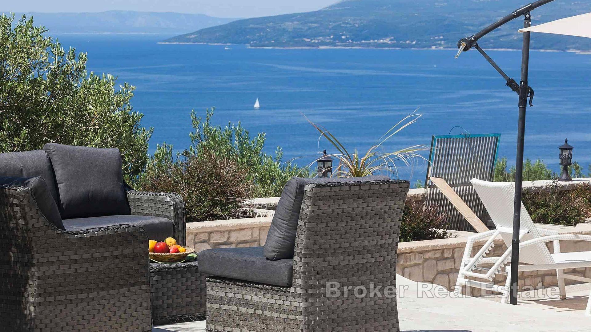 Luxusvilla mit Meerblick