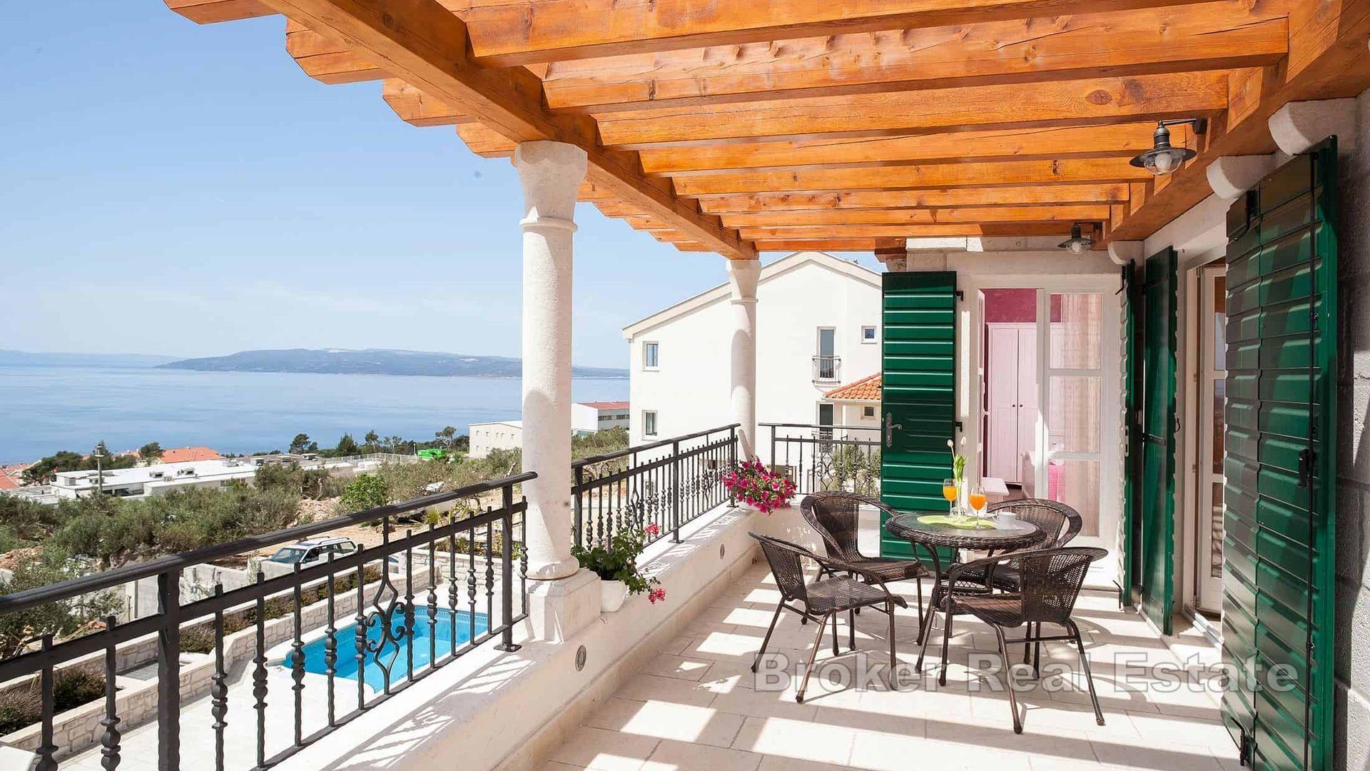 Luxusvilla mit Meerblick