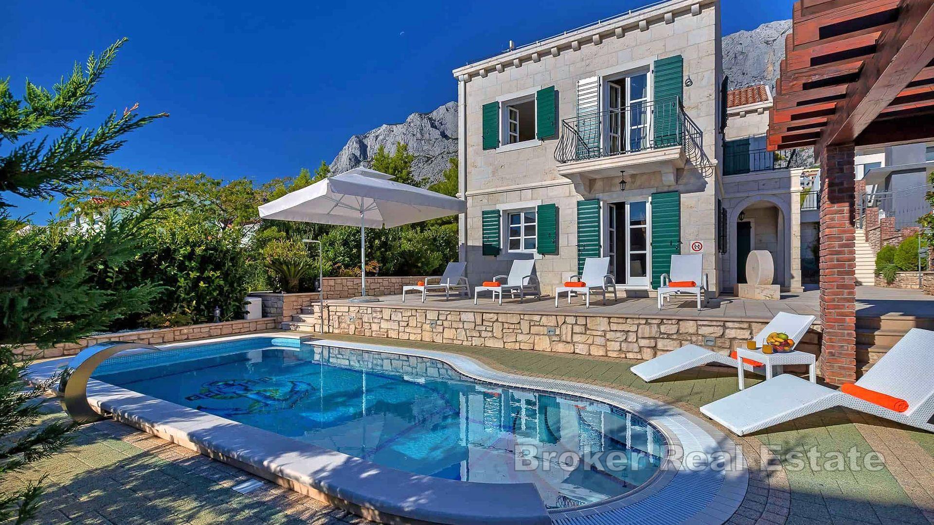 Villa mit offenem Meerblick