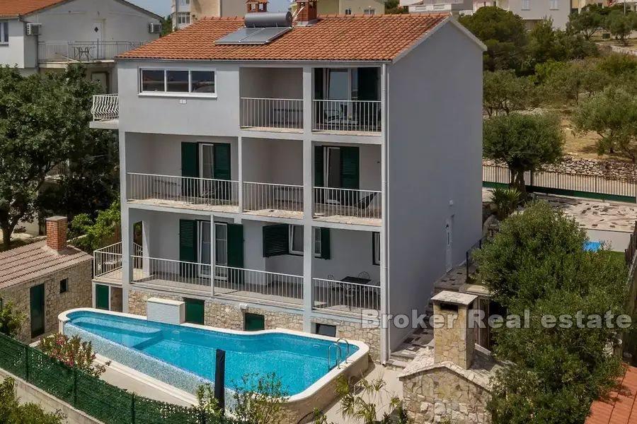 Villa con vista mare