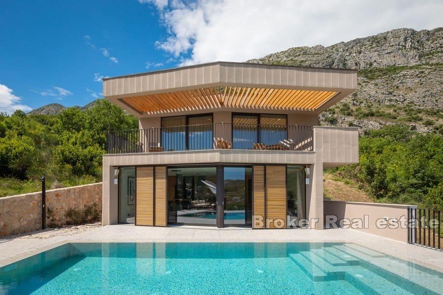 Villa moderne avec piscine