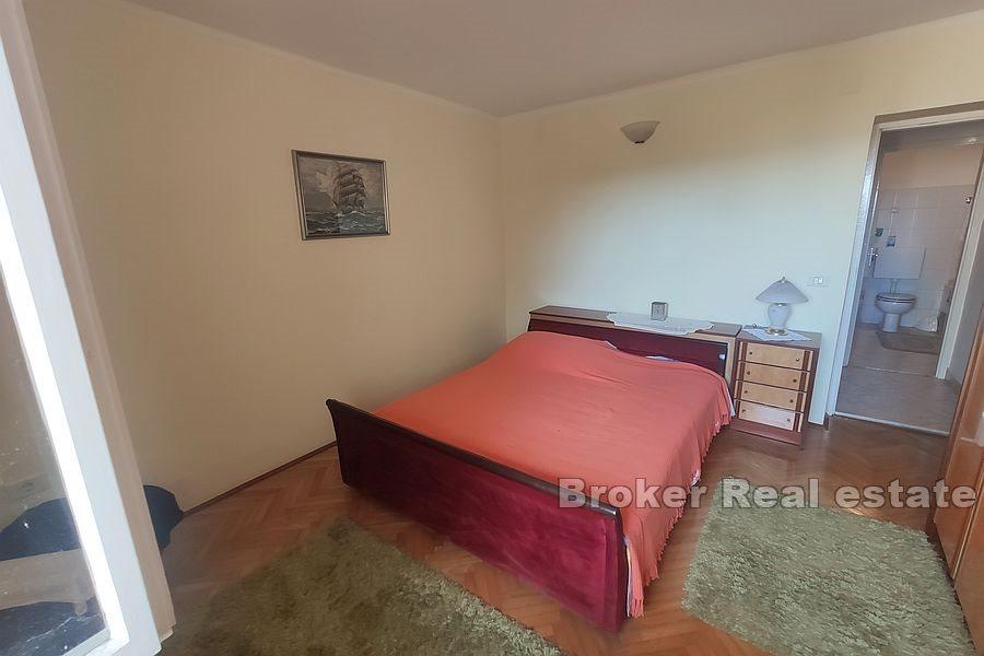 Apartmán v dvojdomku u moře