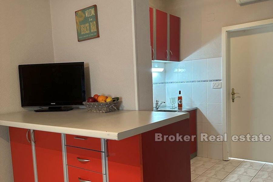 Apartament z basenem blisko morza