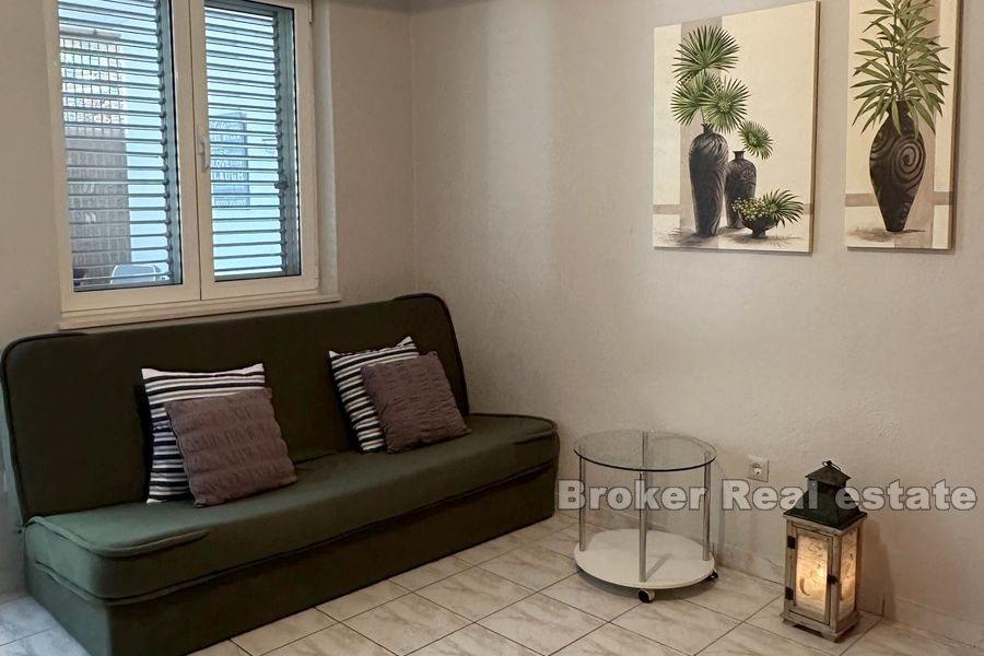 Apartament z basenem blisko morza