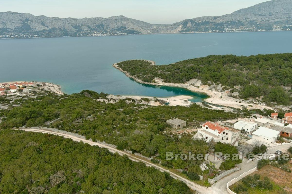 Attractive plot of land with a view of the sea