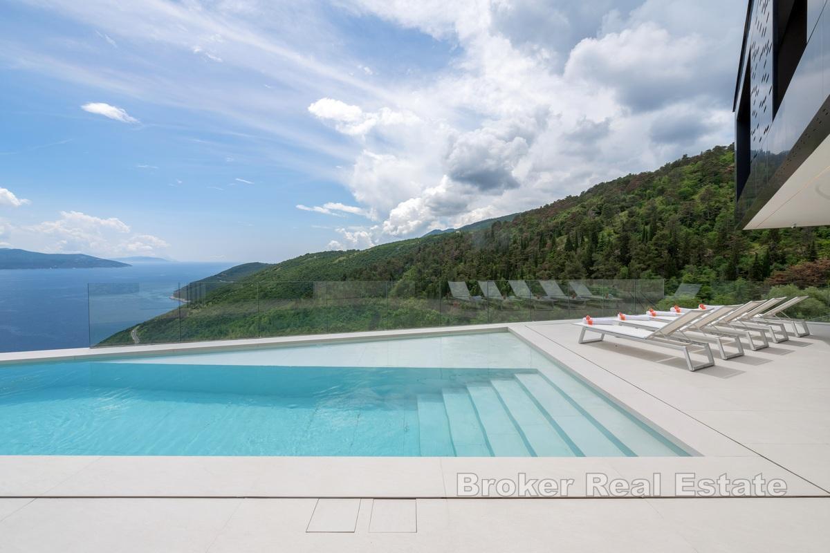 Villa luxueuse avec une vue imprenable