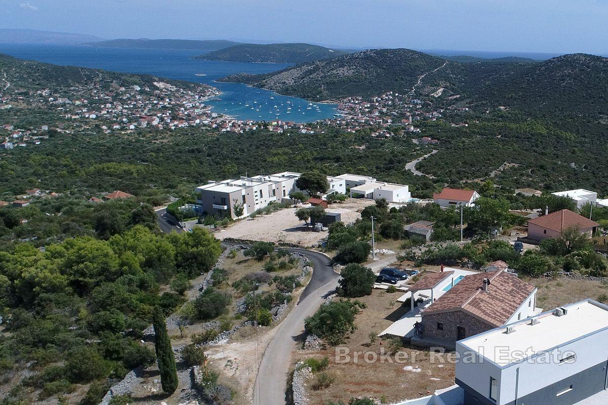 Terreno edificabile con splendida vista mare
