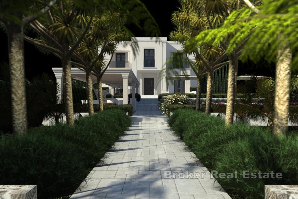 Terreno edificabile con progetto preliminare, prima fila mare