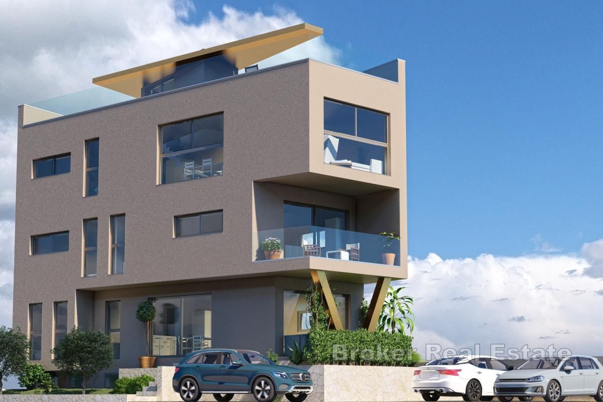 Nuovo edificio con tre unità residenziali nel centro di Šibenik
