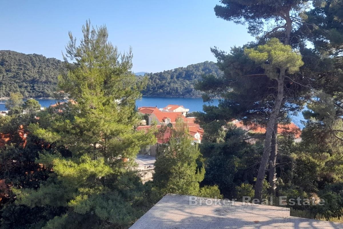 Baugrundstück mit Panoramablick aufs Meer