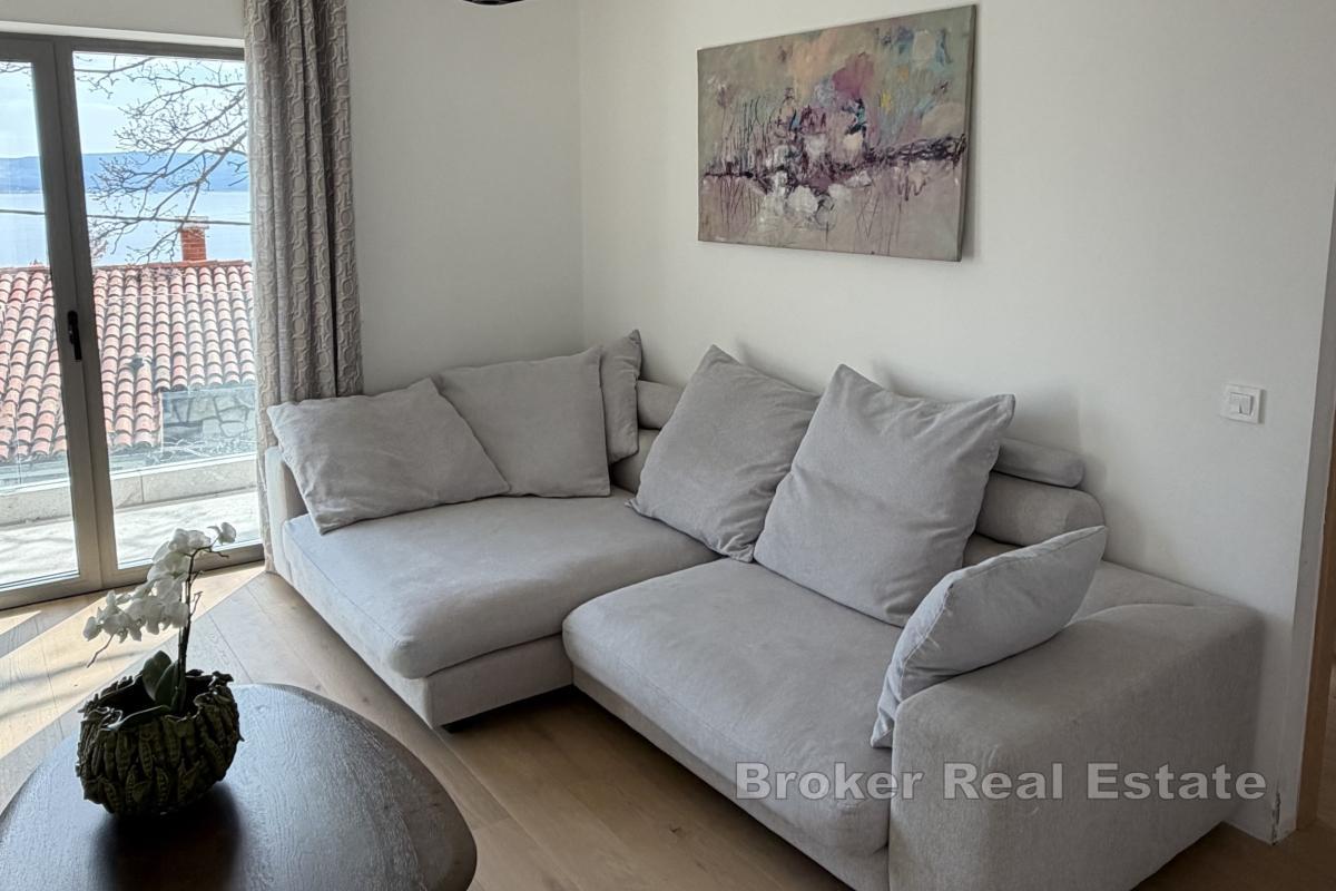 Casa indipendente con splendida vista mare sulla Riviera di Omiš