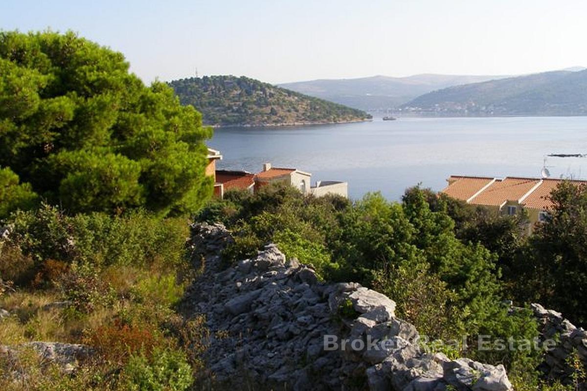 Terreno edificabile con vista mare