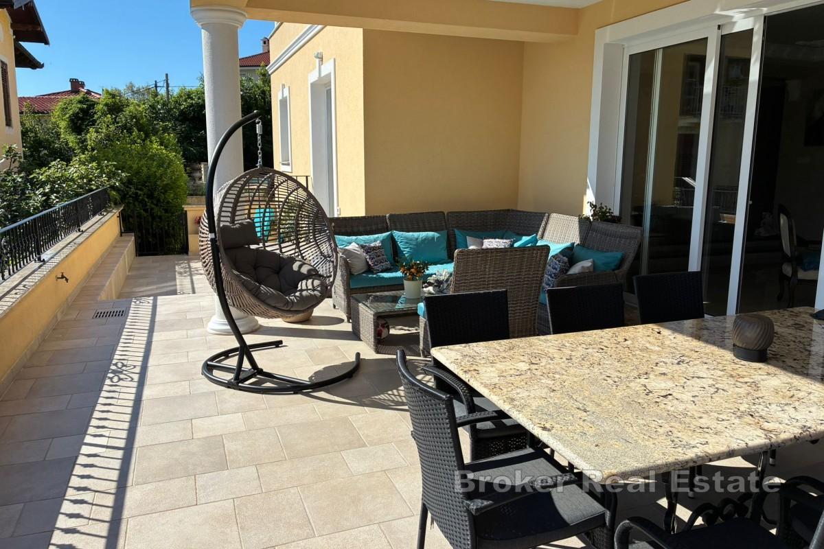 Appartement duplex de luxe avec vue mer