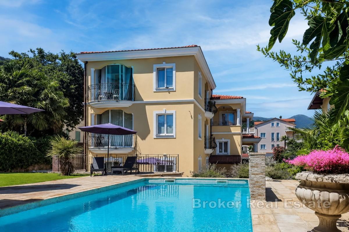 Appartement duplex de luxe avec vue mer