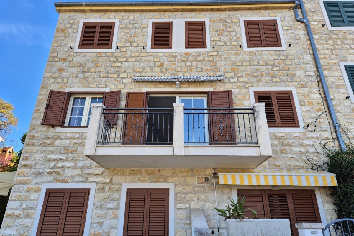 Spacieux appartement T4 idéalement situé, près du front de mer et du centre-ville