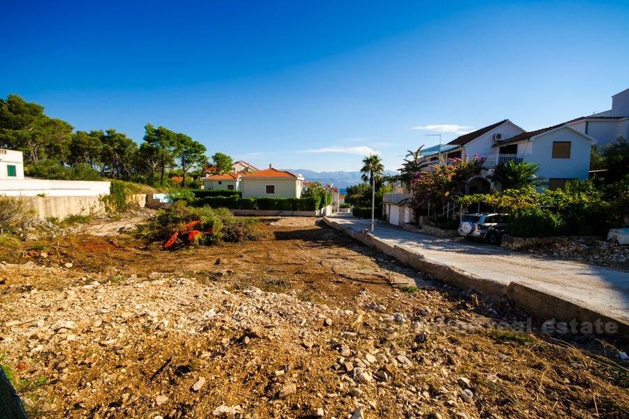 Terreno edificabile con vista sul mare, in vendita