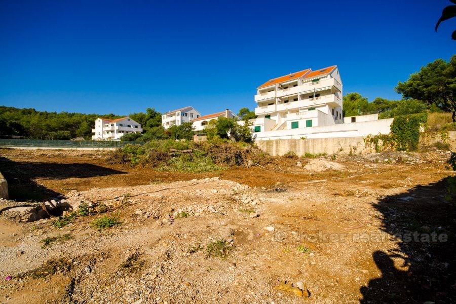 Terreno edificabile con vista sul mare, in vendita