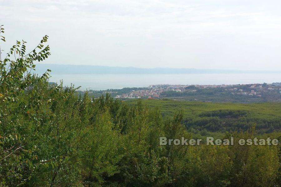 Terreno edificabile con vista mare