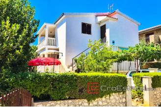 14 2022 76 Rogoznica house sea view for sale