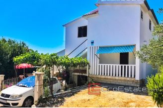 14 2022 76 Rogoznica house sea view for sale